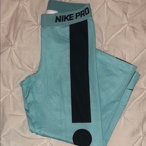 Nike Workout Capris